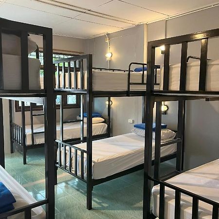 Revolution Pai In Town Hostel Εξωτερικό φωτογραφία